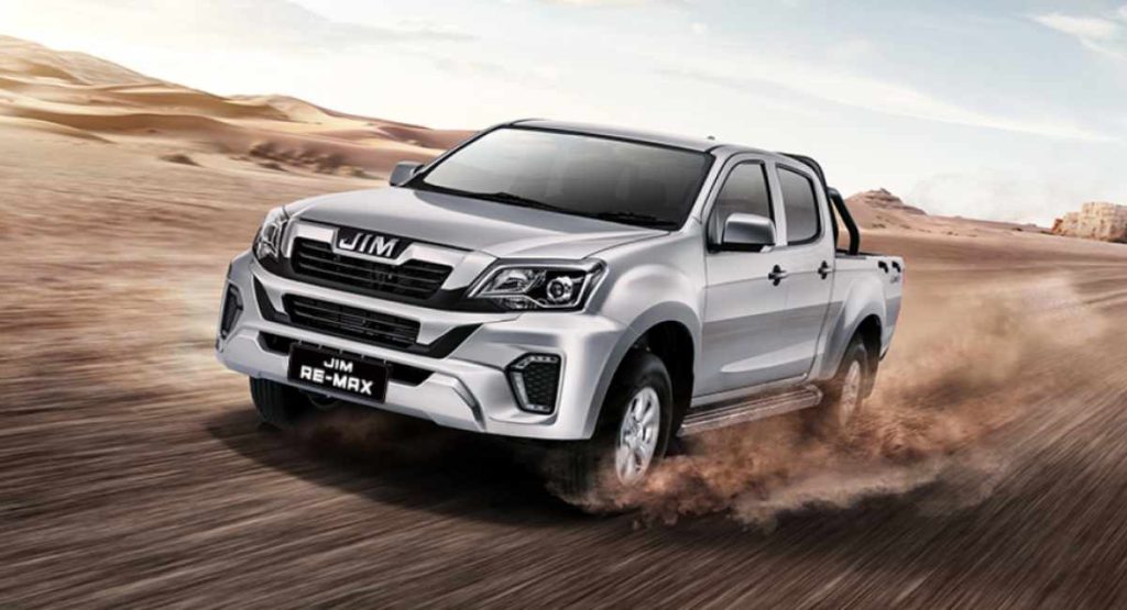 Camioneta tipo 4x4 en carretera